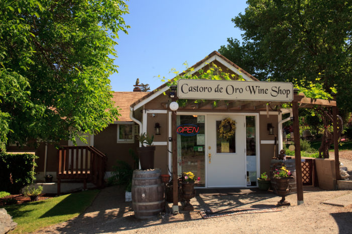Swinging and sipping in the South Okanagan Swinging and sipping in the South Okanagan