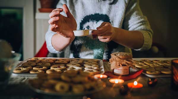 Baking-cookies