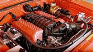 1970-Dodge-Charger-engine