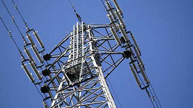 The transition to the Age of Electricity is accelerating, with global energy shifting from fossil fuels to renewables