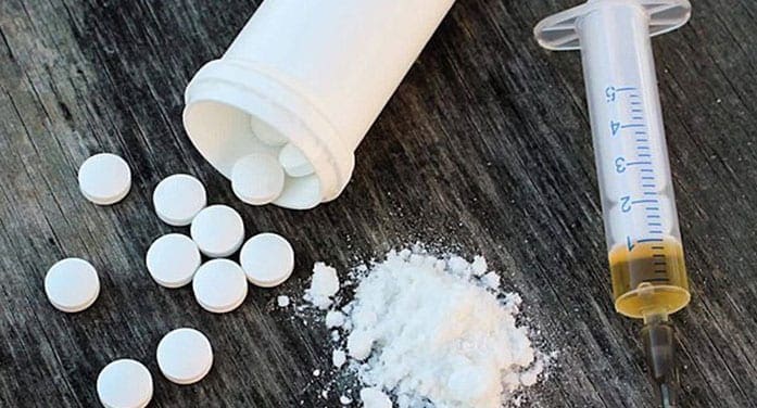 Innovative syringe detects potentially lethal fentanyl overdose
