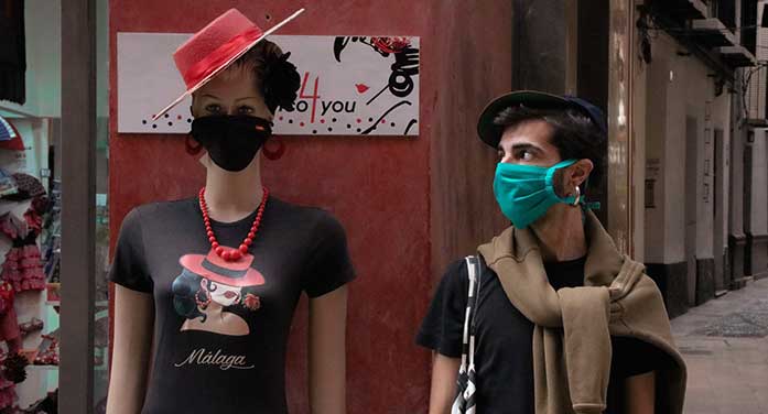 man mannequin masks store shop fashion panemic vaccine, loss covid