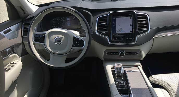 Volvo-XC-90-interior